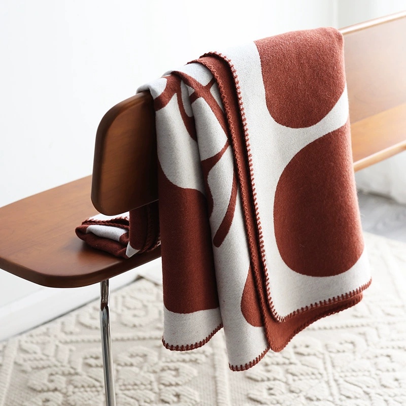 Cashmere Throw Blanket - Żakardowy koc ze sztucznego kaszmiru Casual