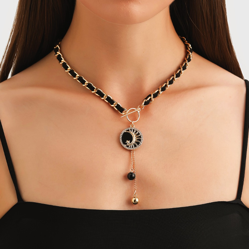 Luksusowy Naszyjnik z Czarnego – Luxury Lifestyle Jewelry recenzja i cena