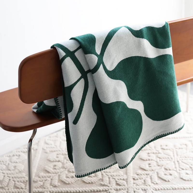 Żakardowy koc ze sztucznego ka – Cashmere Throw Blanket recenzja i cena
