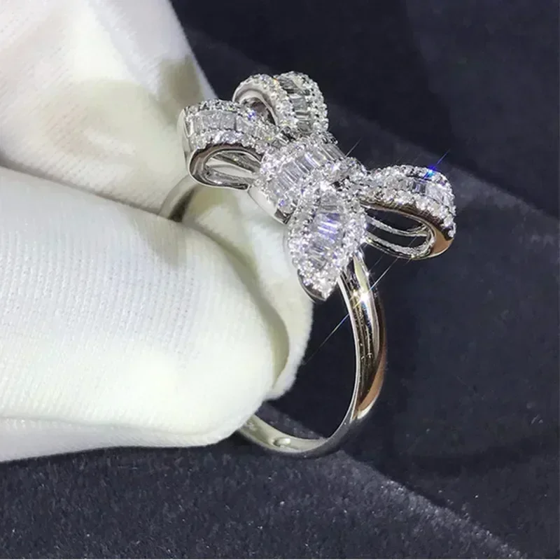 Pierścionki damskie Huitan z d – Luxury Lifestyle Jewelry recenzja i cena